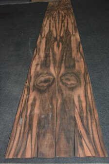 Coromandel Veneer 301 x 16-21 cm | 0.6mm | 0,5569m&sup2;