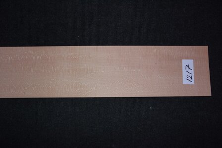 Beech Veneer 225 x 15-17 cm | 0.6mm | 0,35m&sup2;