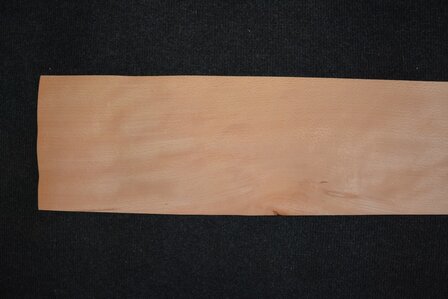 Beech Veneer 223 x 18 cm | 0.6mm | 0,401m&sup2;