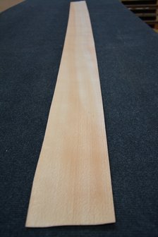 Beech Veneer 262 x 12-15 cm | 0.6mm | 0,354m&sup2;