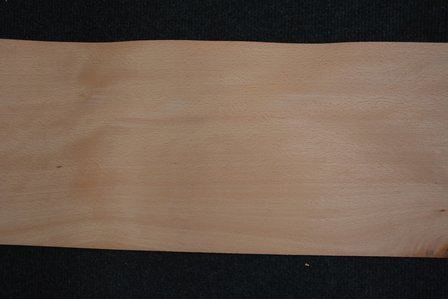 Beech Veneer  224 x 21-25 cm| 0.6mm | 0,515m&sup2;