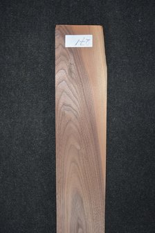 American Walnut Veneer 152 x 13 cm | 0.6mm | 0,198m&sup2;