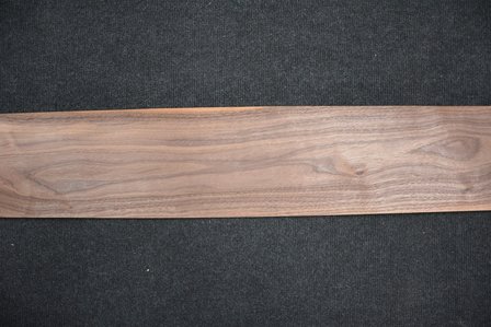 French Walnut Moiree Veneer 275 x 58 cm  | 1,595 m2 | 0.8mm | XXL Excellent