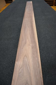 French Walnut Moiree Veneer 275 x 58 cm  | 1,595 m2 | 0.8mm | XXL Excellent