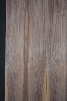 French Walnut Moiree Veneer 275 x 58 cm  | 1,595 m2 | 0.8mm | XXL Excellent