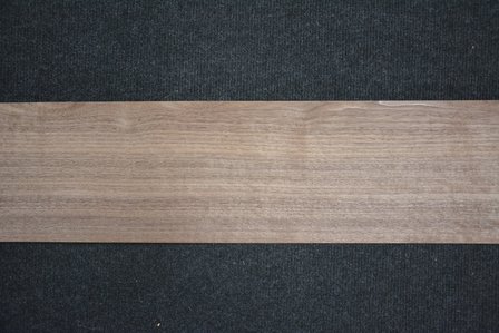 American Walnut Veneer 233 x 15-17 cm | 0.6mm | 0,370m&sup2;