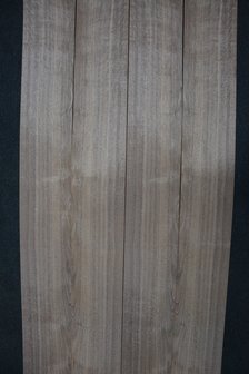 American Walnut Veneer 233 x 15-17 cm | 0.6mm | 0,370m&sup2;