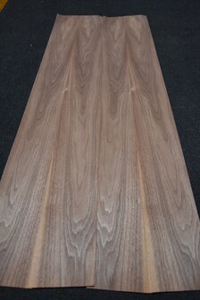 American Walnut Veneer 115 x 10-11 cm | 0.6mm | 0,121m&sup2;