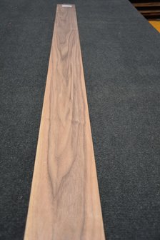 American Walnut Veneer 219 x 13-14 cm | 0.6mm | 0,296m&sup2;