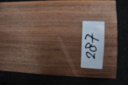 American Walnut Veneer 245 x 11cm | 0.6mm | 0,282m&sup2;