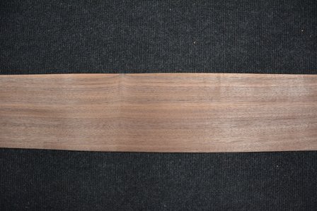 American Walnut Veneer 245 x 11cm | 0.6mm | 0,282m&sup2;