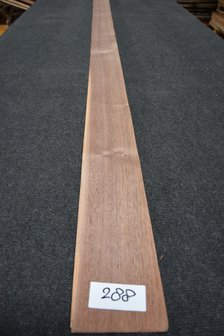 American Walnut Veneer 242 x 11 cm | 0.6mm | 0,266m&sup2;