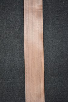 American Walnut Veneer 235 x 11-13 cm | 0.6mm | 0,276m&sup2;