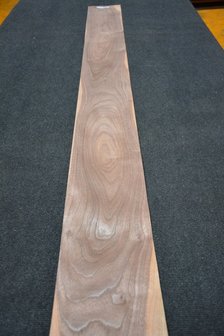 American Walnut Veneer 212 x 19 cm | 0.6mm | 0,403m&sup2;