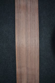 American Walnut Veneer 225 x 13 cm | 0.6mm | 0,292m&sup2;