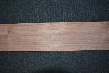 American Walnut Veneer 225 x 13 cm | 0.6mm | 0,292m&sup2;