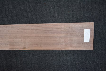 American Walnut Veneer 200 x 12-16 cm | 0.6mm | 0,322m&sup2;