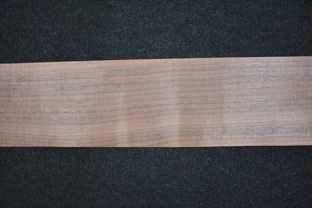 American Walnut Veneer 200 x 12-16 cm | 0.6mm | 0,322m&sup2;