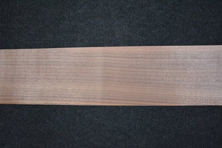 American Walnut Veneer 200 x 12-16 cm | 0.6mm | 0,322m&sup2;