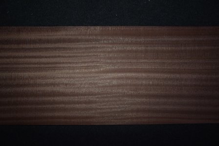 Sipo Mahogany Veneer 250 x 26 cm | 0.6mm | 0,650m&sup2;