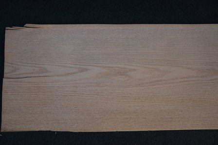 American Oak Veneer 262 x 38-43 cm | 0.6mm | 1,061m&sup2;