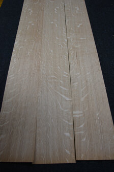 European oak Veneer 213 x 11-12 cm | 0.6mm | Kwartiers | 0,245m&sup2;