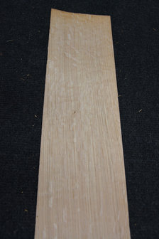European oak Veneer 209 x 11-12 cm | 0.6mm | Kwartiers | 0,244m&sup2;