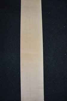 Maple Veneer 225 x 15-19cm | 0.6mm | 0,382m&sup2;