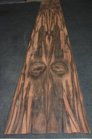 Coromandel Veneer 301 x 16-21 cm | 0.6mm | 0,5569m²