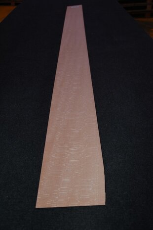 Beech Veneer 225 x 15-17 cm | 0.6mm | 0,35m²