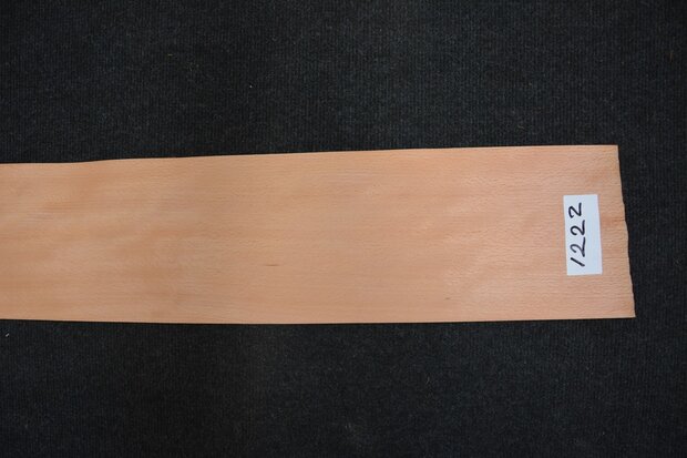 Beech Veneer 223 x 18 cm | 0.6mm | 0,401m²