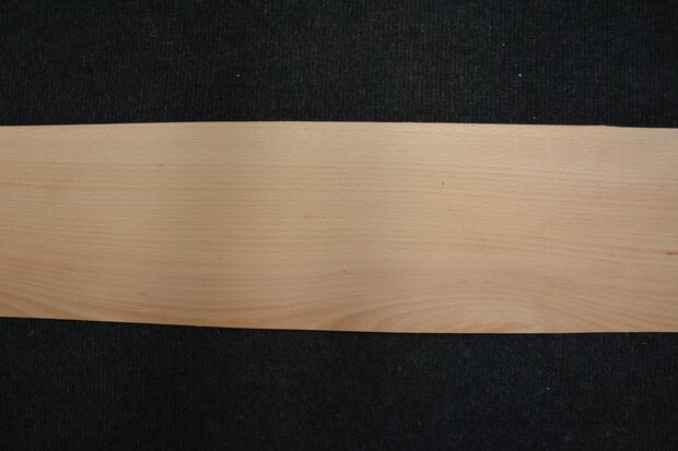 Beech Veneer 309 x 15-16 cm | 0.6mm | 0,479m²