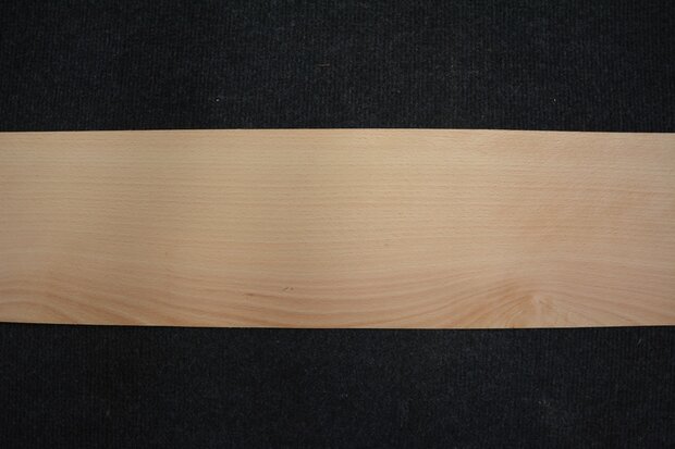 Beech Veneer 309 x 15-16 cm | 0.6mm | 0,479m²