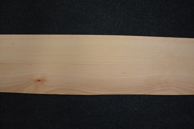 Beech Veneer 309 x 15-16 cm | 0.6mm | 0,479m²