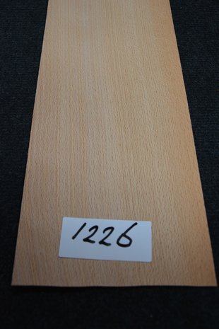 Beech Veneer 262 x 12-15 cm | 0.6mm | 0,354m²