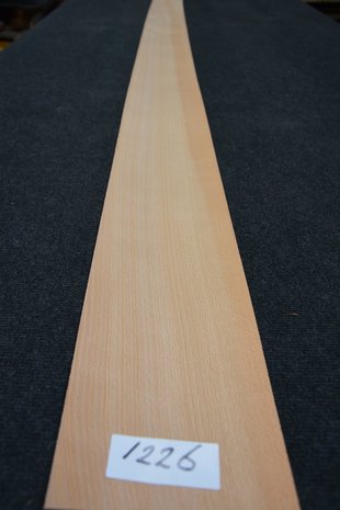 Beech Veneer 262 x 12-15 cm | 0.6mm | 0,354m²