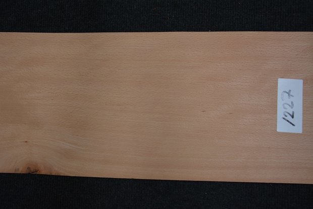 Beech Veneer  224 x 21-25 cm| 0.6mm | 0,515m²