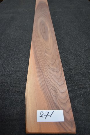 American Walnut Veneer 152 x 13 cm | 0.6mm | 0,198m²