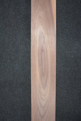 American Walnut Veneer 152 x 13 cm | 0.6mm | 0,198m²