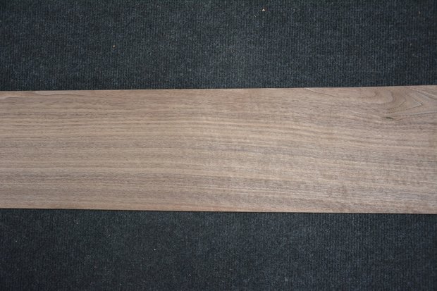 American Walnut Veneer 233 x 15-17 cm | 0.6mm | 0,370m²