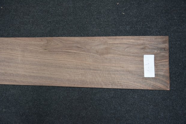 American Walnut Veneer 233 x 15-17 cm | 0.6mm | 0,370m²
