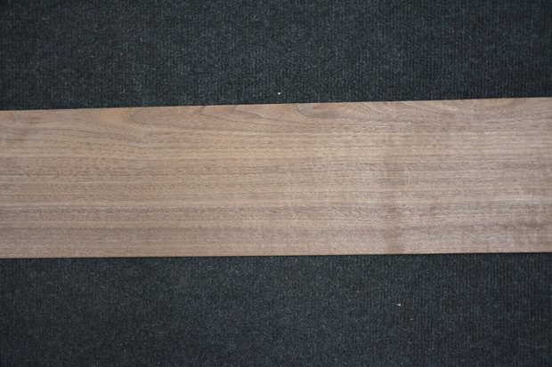 American Walnut Veneer 233 x 15-17 cm | 0.6mm | 0,370m²