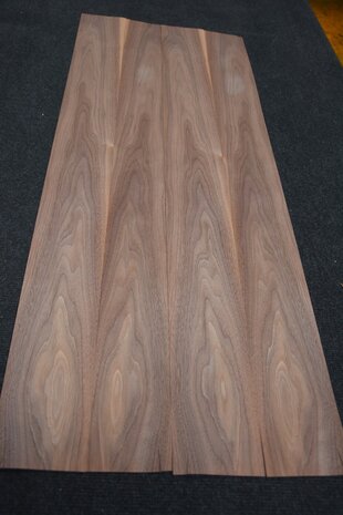 American Walnut Veneer 115 x 10-11 cm | 0.6mm | 0,121m²