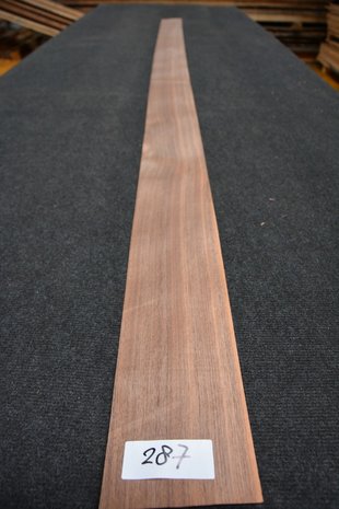 American Walnut Veneer 245 x 11cm | 0.6mm | 0,282m²