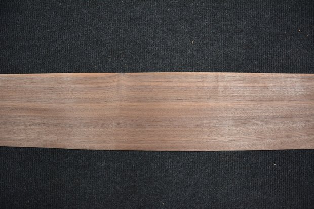 American Walnut Veneer 245 x 11cm | 0.6mm | 0,282m²