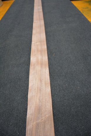 American Walnut Veneer 245 x 11cm | 0.6mm | 0,282m²