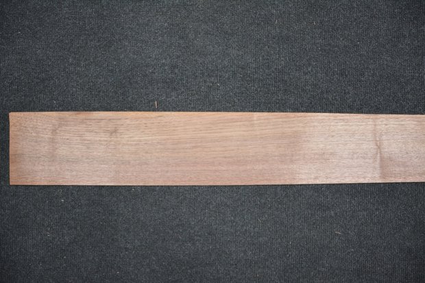 American Walnut Veneer 242 x 11 cm | 0.6mm | 0,266m²