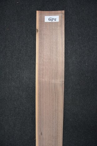 American Walnut Veneer 210 x 14-11 cm | 0.6mm |0,263m²