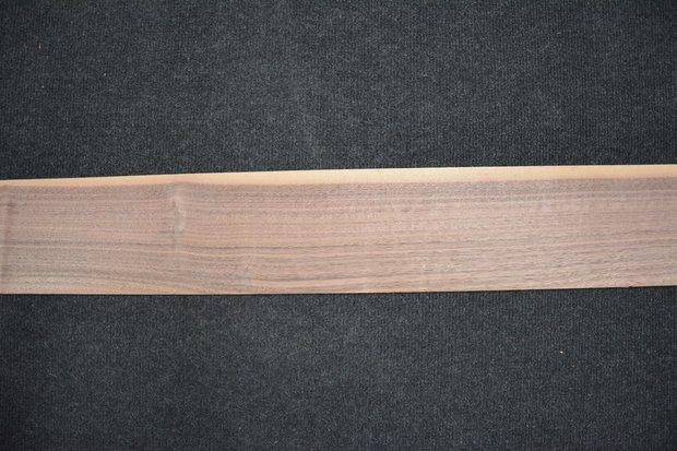 American Walnut Veneer 210 x 14-11 cm | 0.6mm |0,263m²