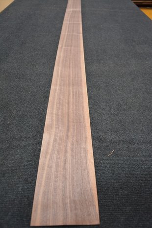 American Walnut Veneer 235 x 11-12 cm | 0.6mm | 0,270m²